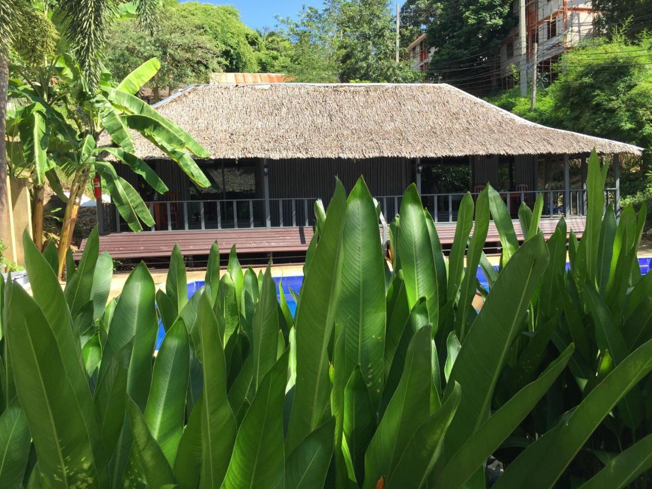 Phi Phi Sea And Hill Resort Экстерьер фото