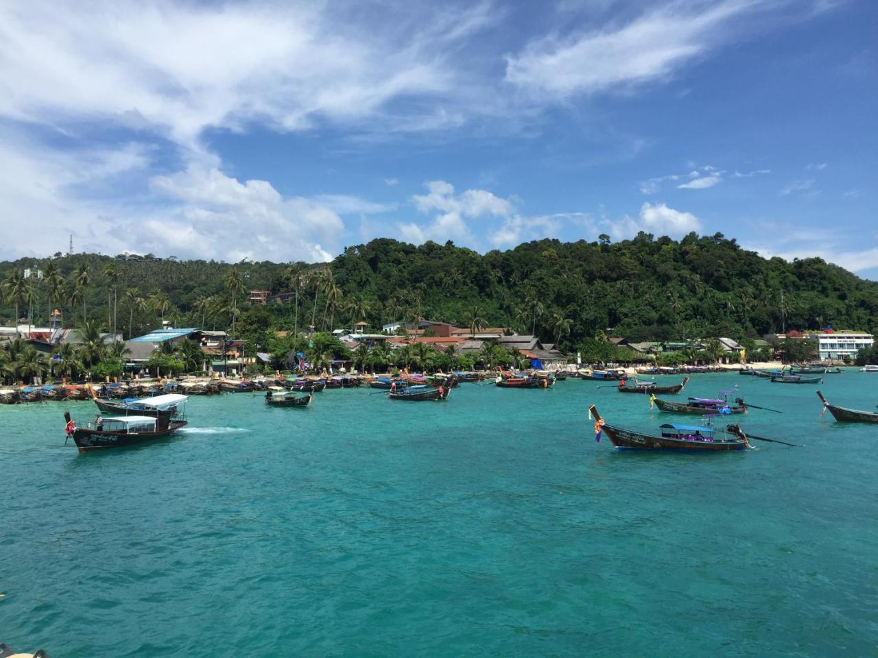 Phi Phi Sea And Hill Resort Экстерьер фото